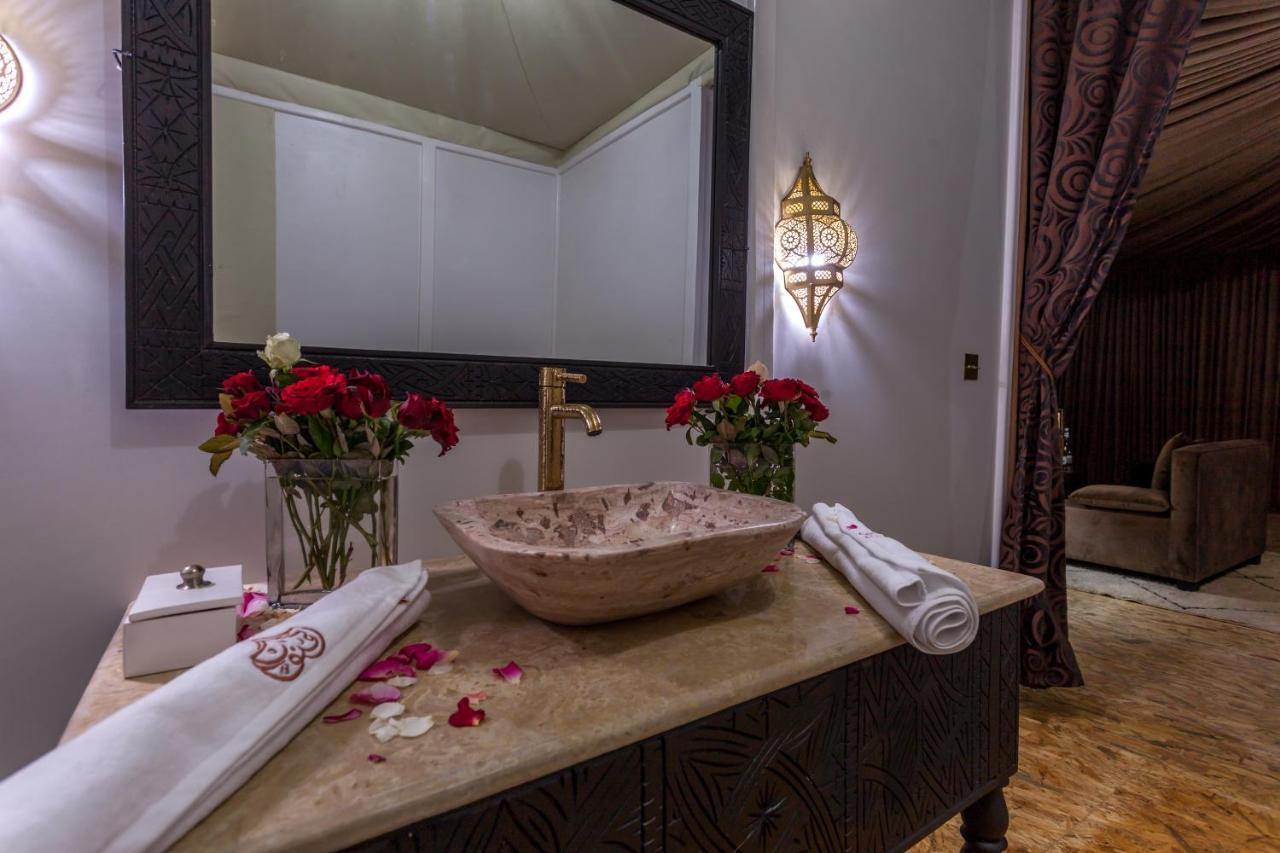 Lemnaouar Erg Camp Hotel เมอร์ซูกา ภายนอก รูปภาพ