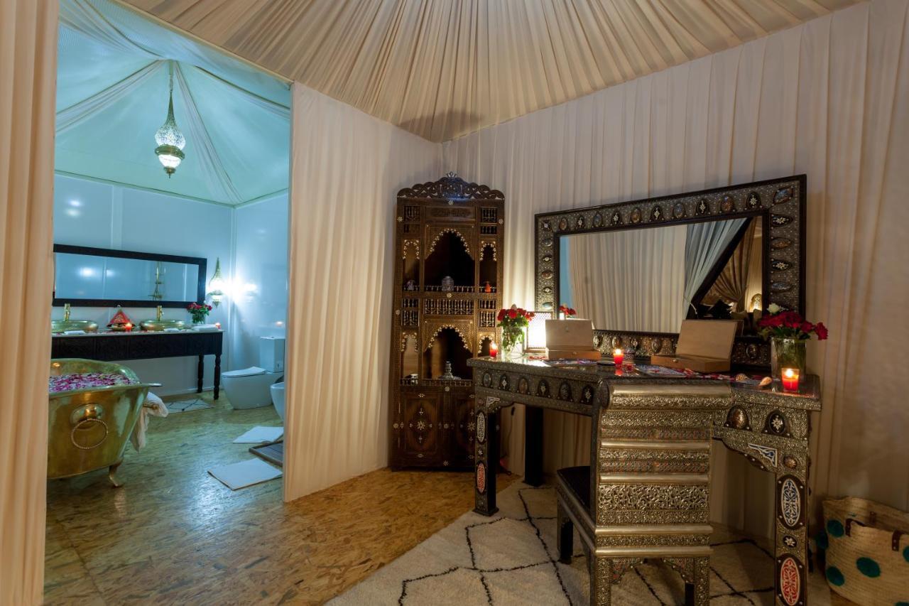 Lemnaouar Erg Camp Hotel เมอร์ซูกา ภายนอก รูปภาพ